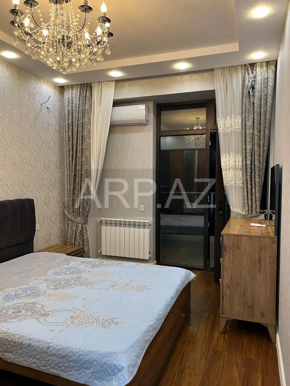 / İcarəyə verilir 2 otaqlı yeni tikili 66 m², 8 Noyabr m.