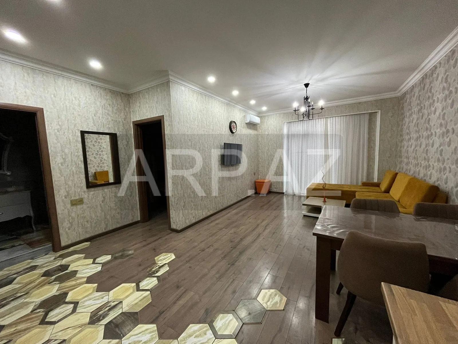 / İcarəyə verilir 2 otaqlı yeni tikili 65 m², 8 Noyabr m.