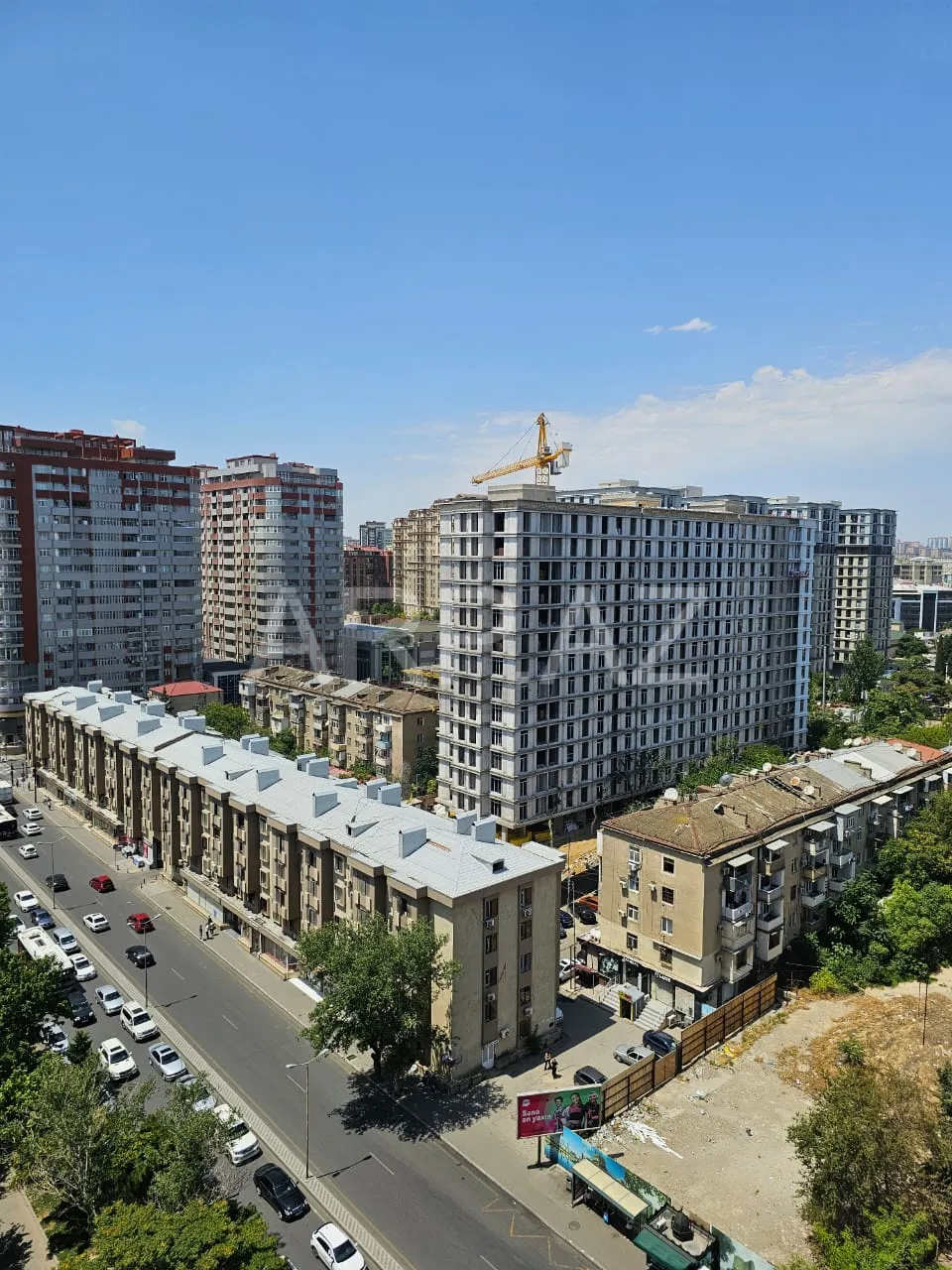 Nərimanov metrosunun yanında 3 otaqlı  mənzil kirayə verilr