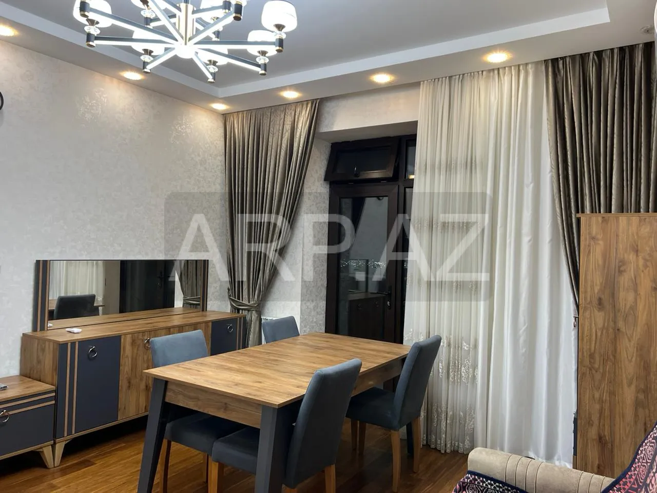 / İcarəyə verilir 2 otaqlı yeni tikili 66 m², 8 Noyabr m.