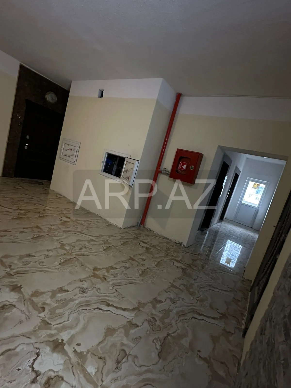 / İcarəyə verilir 2 otaqlı köhnə tikili 68 m², Nərimanov r.